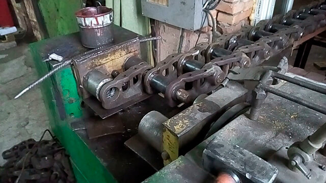 Запрессовка гусениц тракторов Т-100, Т-130, Т-170, Б-10