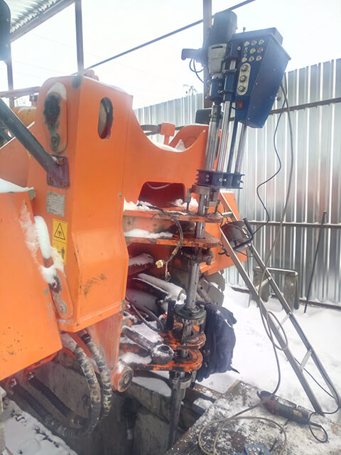 Восстановление отверстий сочленения погрузчика DISD SD300N